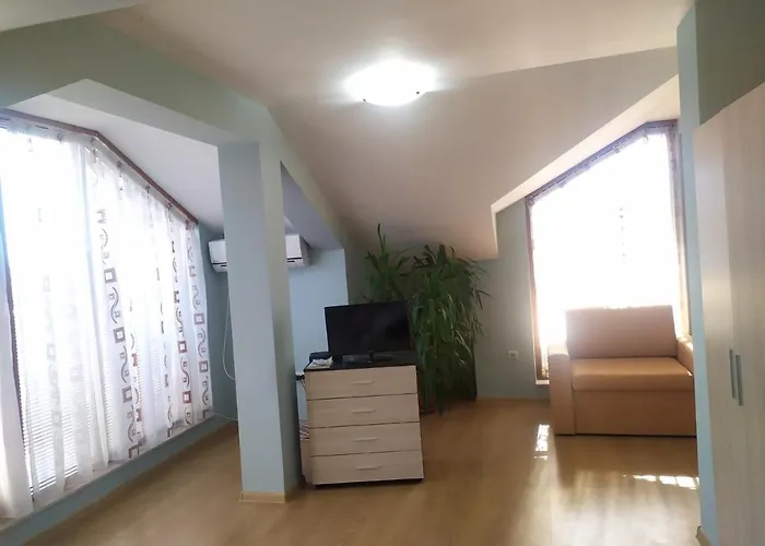 Апартамент Mountain Sunrise *